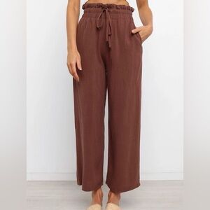 High-Waisted Crop Pants